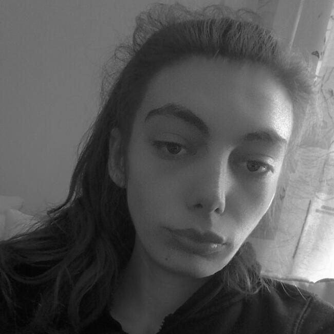 Babysitter in Hénin-Beaumont: Amandine