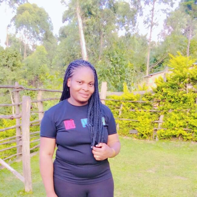 Nanny in Ruaka: Ruth