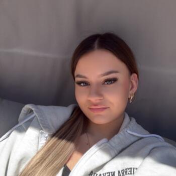 Babysitter in Veldhoven: Jenna