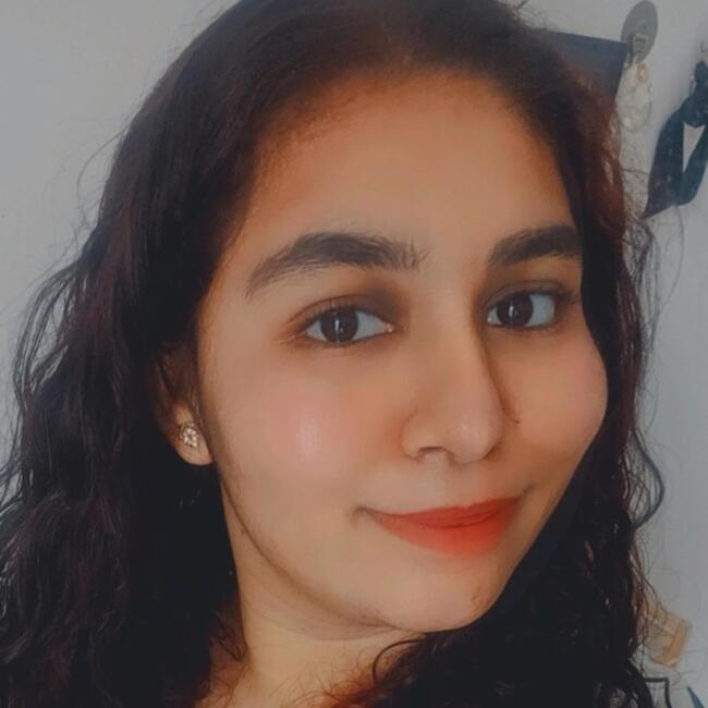 Pengasuh di Johor Bahru: VINOTHINI