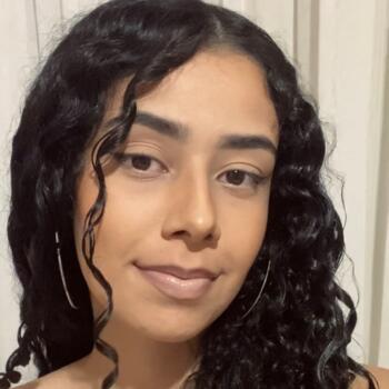 Babá em Lages: Alice