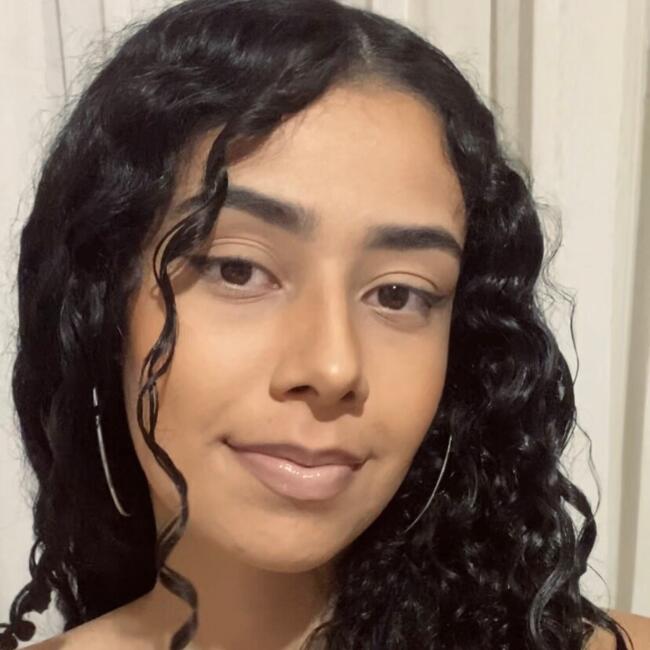 Babá em Lages: Alice