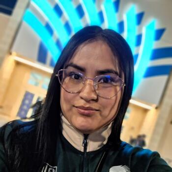 Nanny in Elche: Karoll