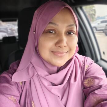 Babysitter in Dengkil: Lieyana J.