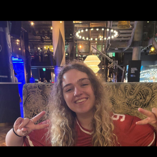 Babysitter in Cheltenham: Grace