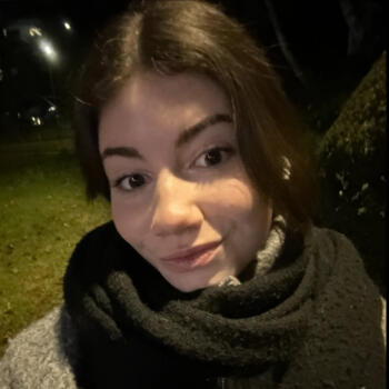 Babysitter in Le Chesnay: Amélie