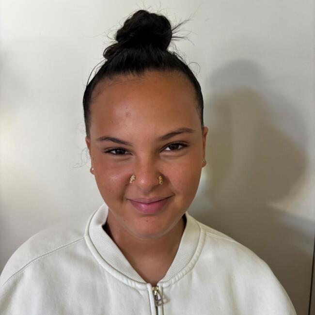 Babysitter in La Roche-sur-Yon: Alia