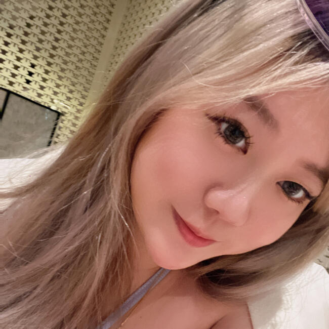 Babysitter in Singapore: Stacia