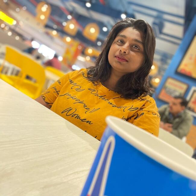 चेन्नई में बेबीसिटिंग की नौकरी: Dharshhanaa