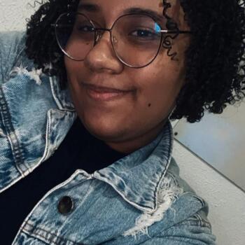 Babysitter in Areia: Edylaine