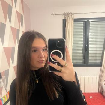 Babysitter Replonges: Solène