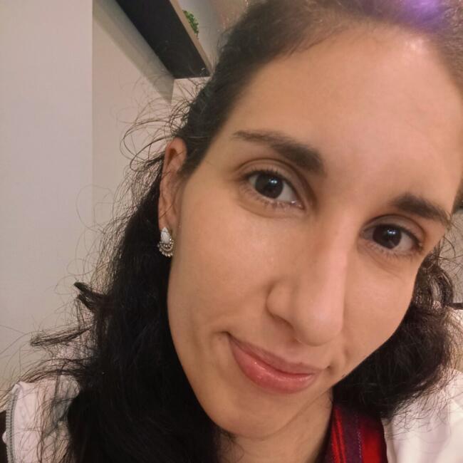 Trabalho de babysitting em Olhão: Sara
