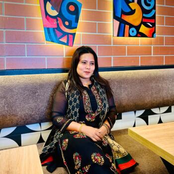 Babysitter in Delhi: Parwati