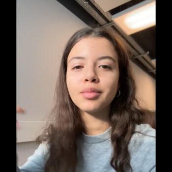 Babysitter in Paris: Majda