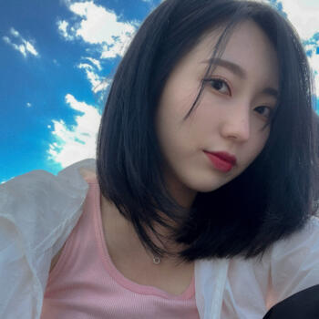 Babysitter in Melbourne: Yebin