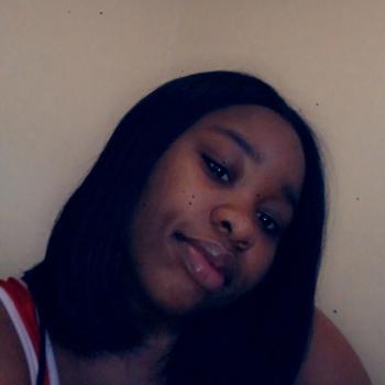 Babysitter Fort Wayne: Shanyia