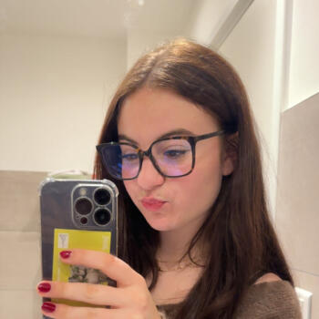 Babysitter in Luisant: Celia