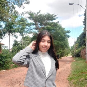 Babysitter in Luque: Erika