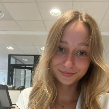 位于新加坡的临时保姆: Eva