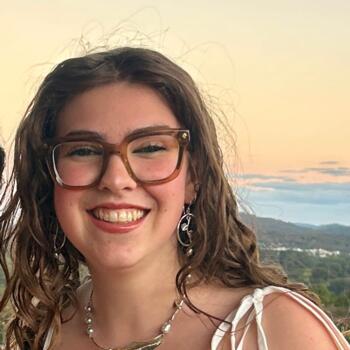 Babysitter Canberra: Crystal