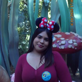 Babysitter in Anaheim: Elizabeth