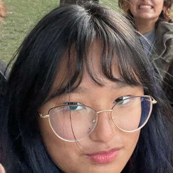 Babysitter in Richmond Hill: Lena