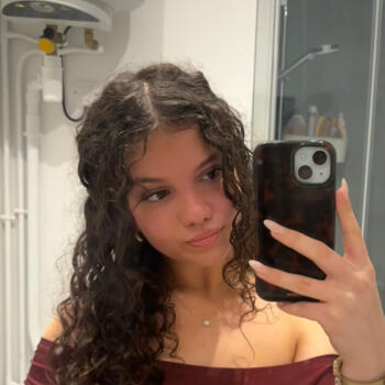 Baby-sitter in Grand-Lancy: Celia
