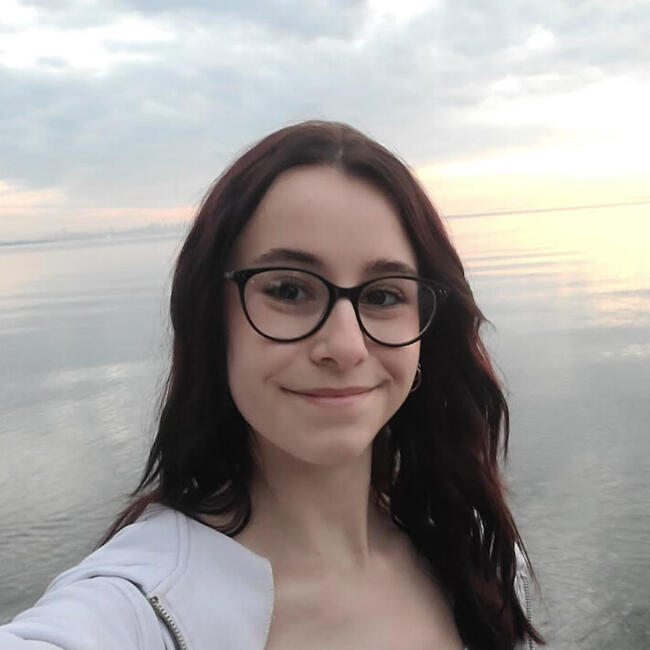 Babysitter in Mississauga: Kate