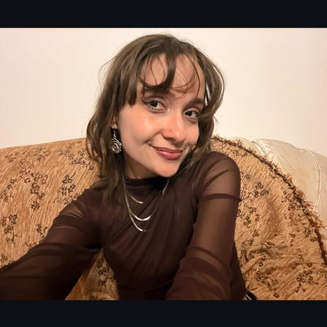 Babysitter στην περιοχή Βασιλική: Ειρήνη