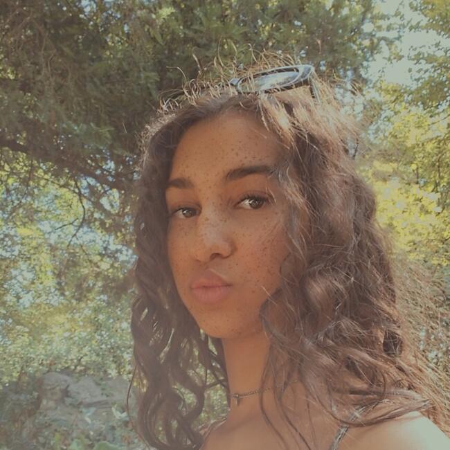 Babysitter in Casale Monferrato: Dina