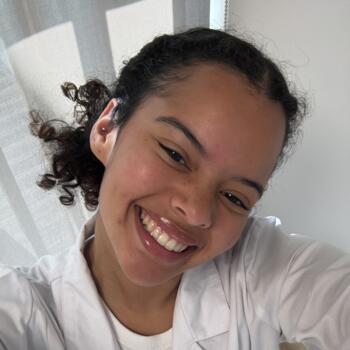 Babysitter Loures: Kyara