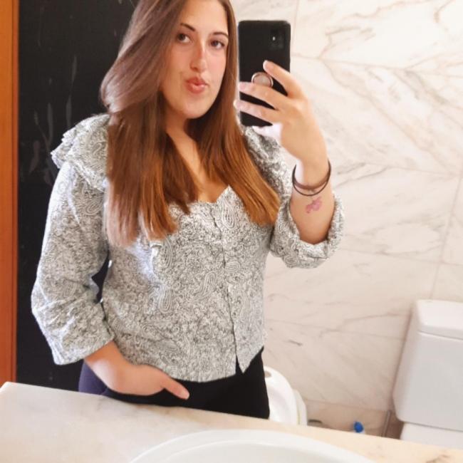 Δουλειά για babysitter στην περιοχή Βίλα Νόβα ντε Γκάια: Leticia
