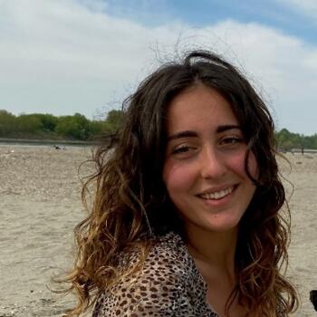 Babysitter in Rome: Maria