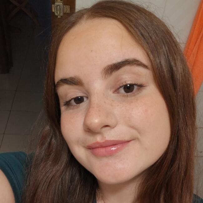 Babysitter in Cáceres: Adriana