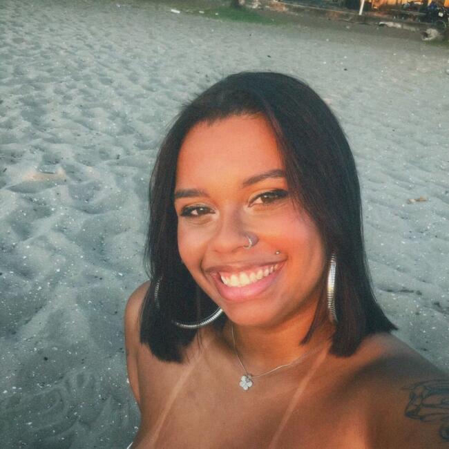 Babysitting job in Salvador: Rebeca