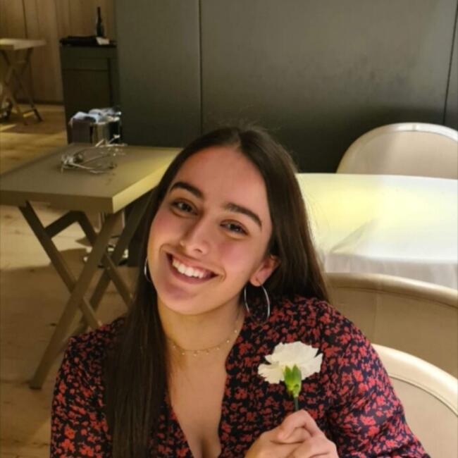 Babysitter in Gavà: Carla