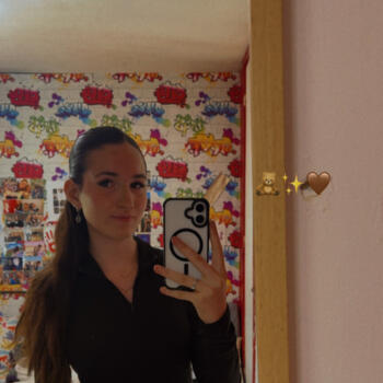 Babysitter Aulnoy-lez-Valenciennes: Elena