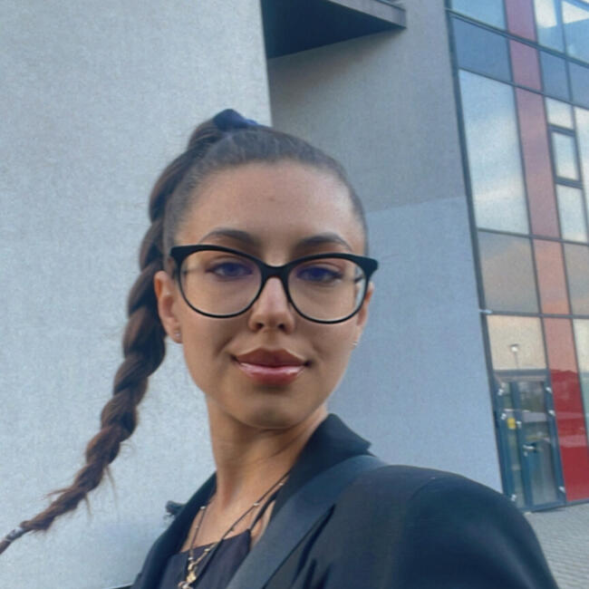 Babysitter in Timișoara: Delia