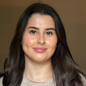 Babysitter London: Saadia