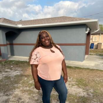 Babysitter in Lehigh Acres: Tanisha