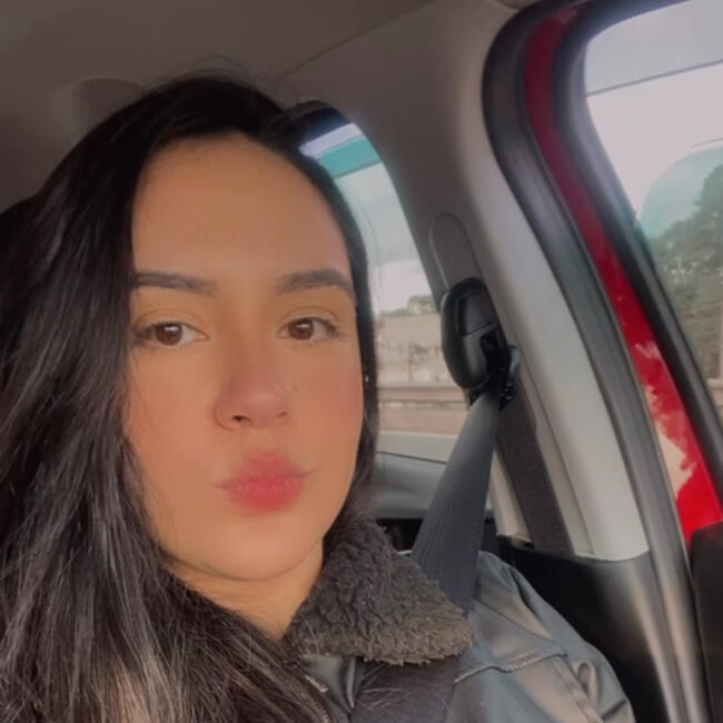 Babysitter in Curitiba: Thalita