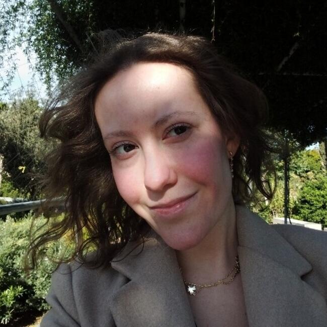 Babysitter in Azzano San Paolo: Irene