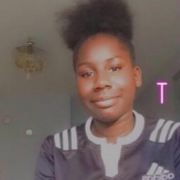 Baby-sitter Saint-Denis: Hawa