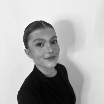 Babysitter in Boulogne-Billancourt: Manon