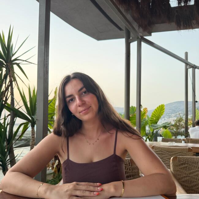 Babysitter in Rouen: Manon