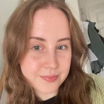 Babysitter in Nottingham: Chloe