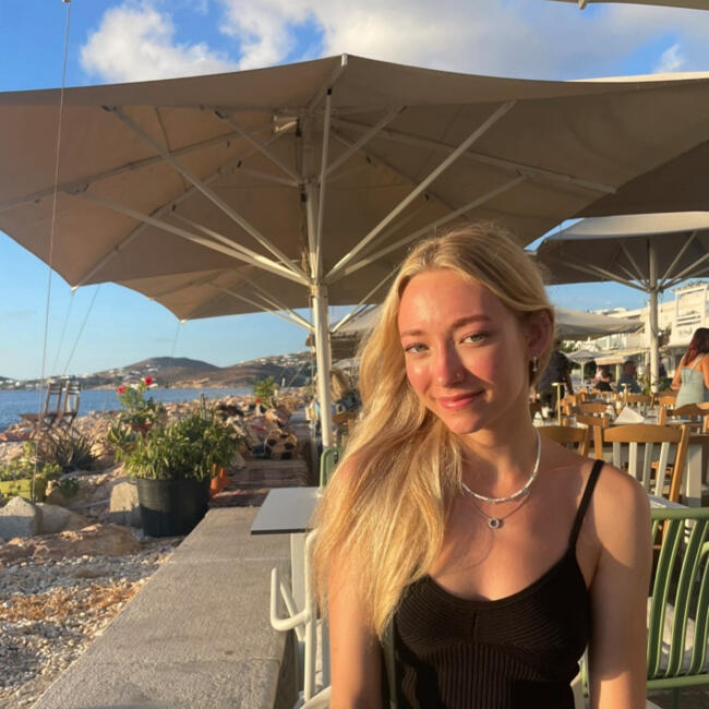 Babysitter in Brisbane: Lelaina