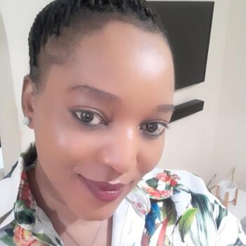 Babysitter in East London: Memory t