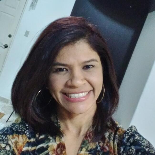 Babysitter in Alicante: TAILI LEON