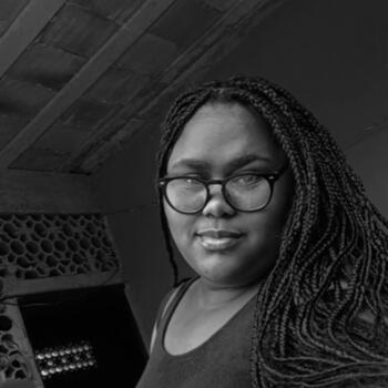 Babysitter in Queimados: Raiany